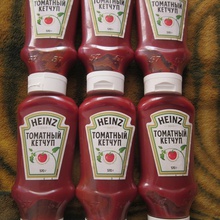 6 штук кетчупа от Heinz