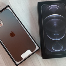iPhone 12 Pro и селфи лампа от Имунеле