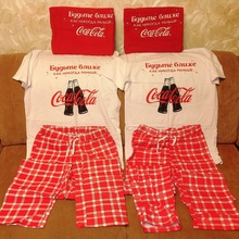 Пижамы и пледы от Coca-Cola