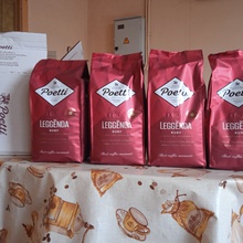 Годовой запас кофе Poetti (12 пачек зернового кофе Poetti Leggenda по 1 кг) от Poetti: «Мастер вкуса»