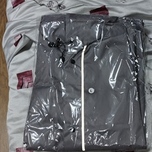 Дождевик и пауэрбанк от Пятерочка