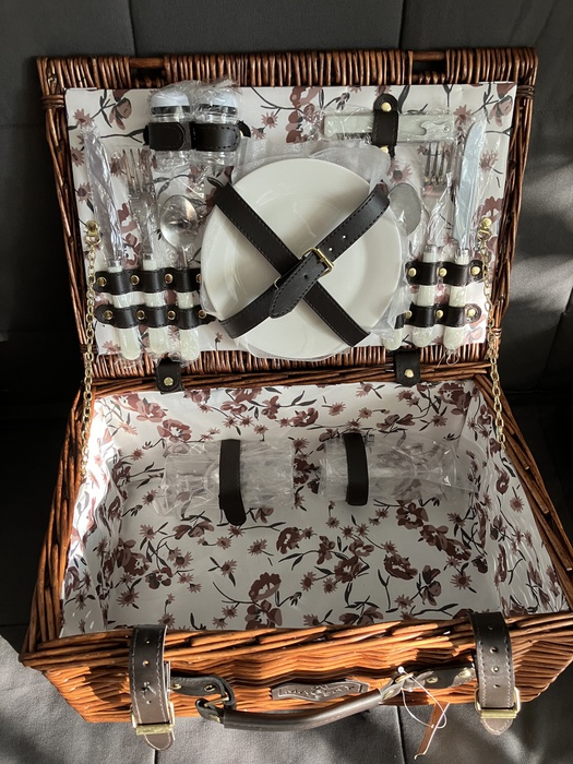 Приз акции Garnier «Фестиваль Garnier Ambre Solaire в сети Магнит»