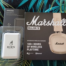 Наушники и пауэр банк от Rich