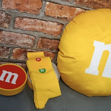 Носки и подушка от M&M's